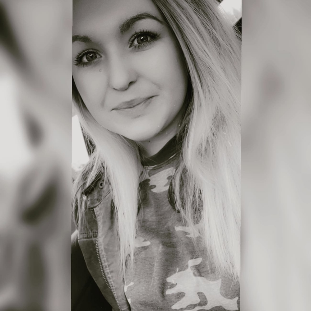 Meet your Posher, Nikayla